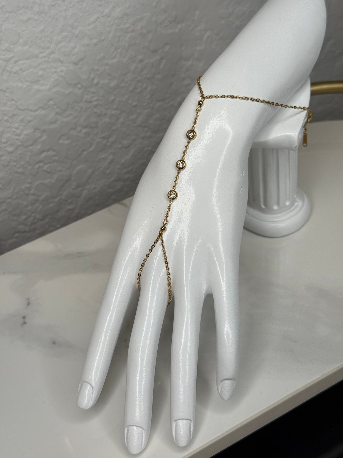 Helen Hand Chain