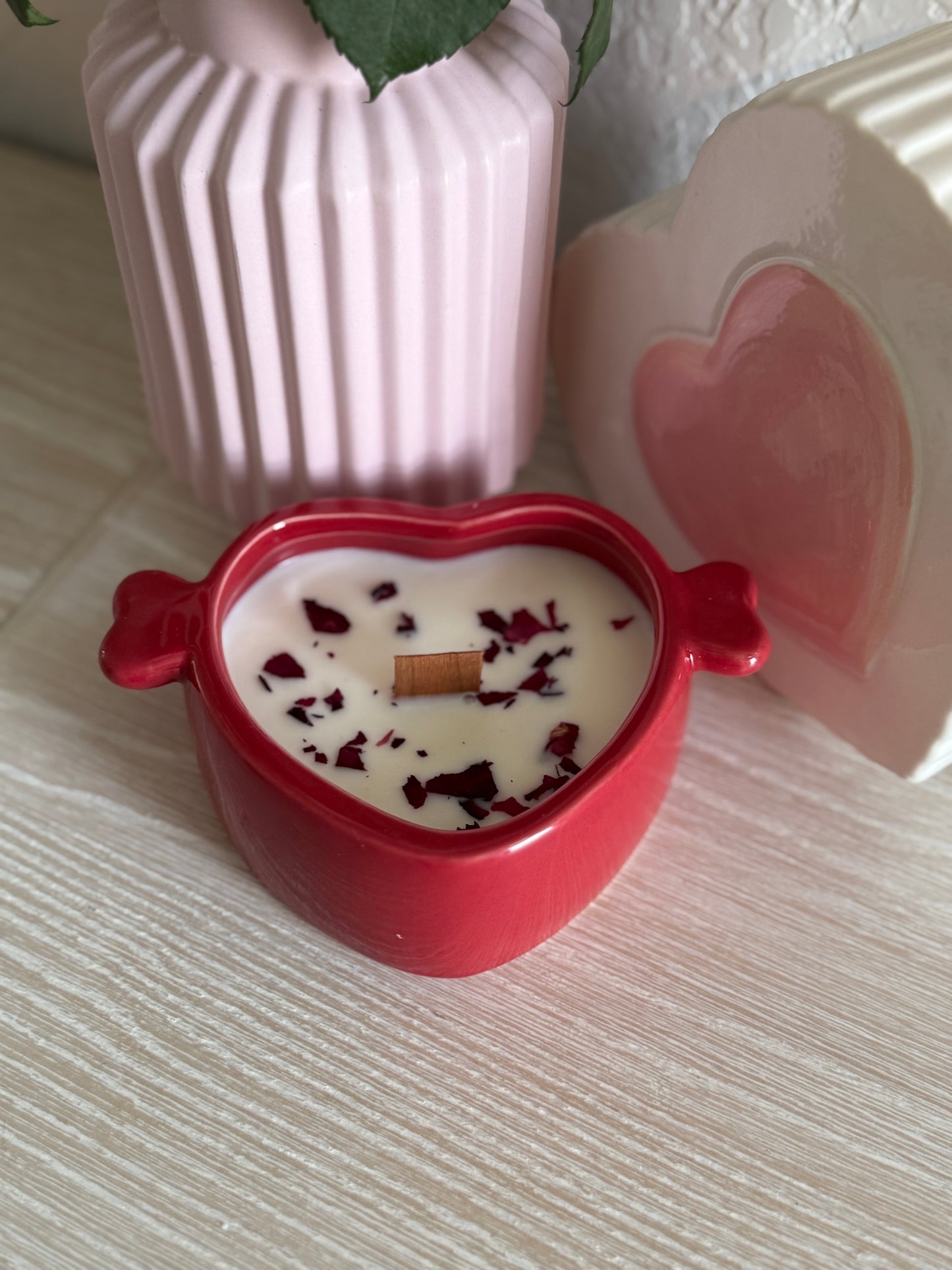 10oz red heart candle with handles