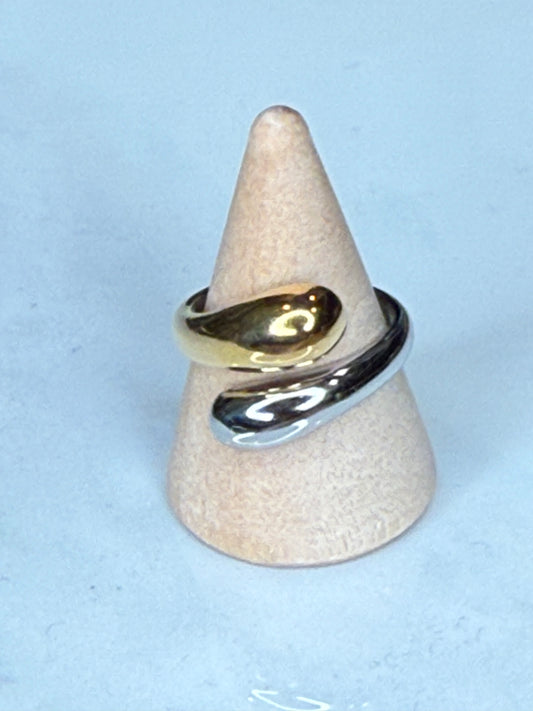 Embrace Ring