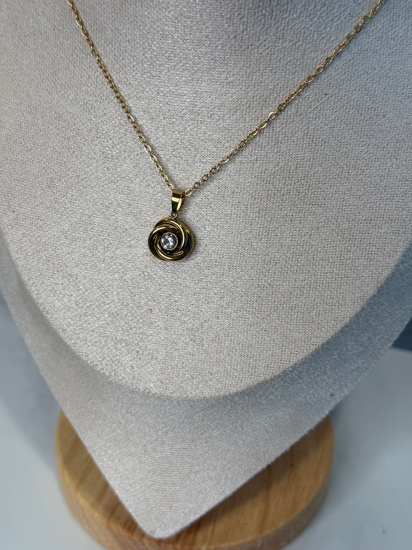 The Belle Necklace