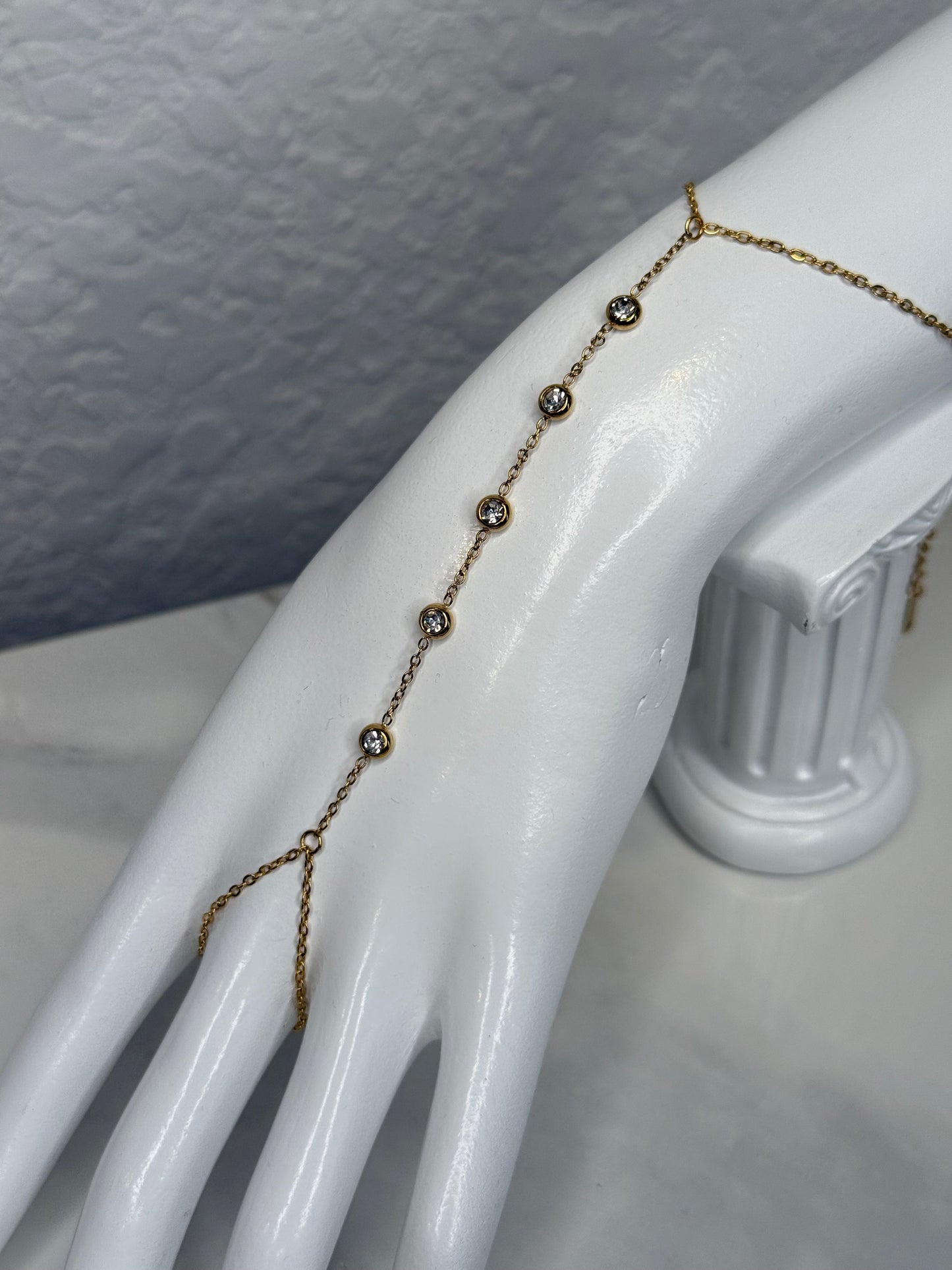 The Dazzler Hand Chain